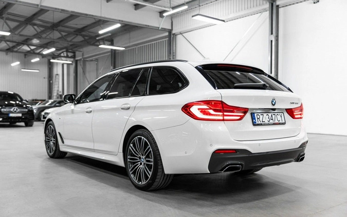 BMW Seria 5 cena 165000 przebieg: 170122, rok produkcji 2019 z Kobyłka małe 781